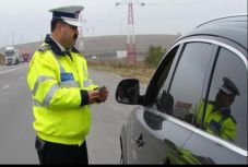 Májustól módosul a KRESZ: könnyen elveszítheti autója forgalmi engedélyét