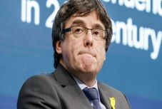 Szabadlábra helyezték Carles Puigdemont volt katalán elnököt