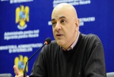 Arafat: radikális változásra van szükség az egészségügyi rendszerben