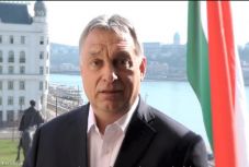 Orbán Viktor: „Hahó Facebookosok”