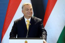 Orbán: az emberek a magyar szuverenitás mellett törtek lándzsát