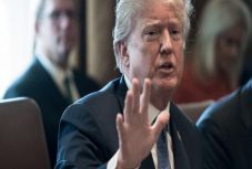 Trump üzent Oroszországnak: készülj, jönnek a rakéták