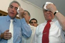 Hivatalos: bűnvádi eljárás indul Ion Iliescu és Petre Roman ellen