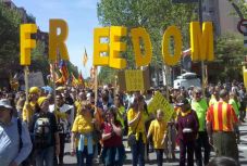 Százezrek tüntettek Barcelonában