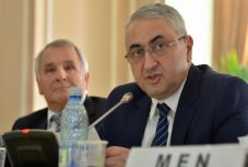 A képviselőház oktatási bizottsága elé idézik Valentin Popa tanügyminisztert