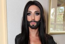 Sokkolta rajongóit ezzel a hírrel Conchita Wurst