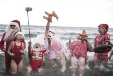 Arra panaszkodnak, hogy túl sok a pénzük