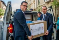 Minority SafePack: Magyarországon 643 ezer támogató aláírás gyűlt össze