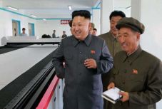 FRISSÍTVE - Észak-Korea leállítja az atomprogramját