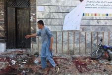 Öngyilkos merénylő robbantott egy afgán választási regisztrációs irodánál