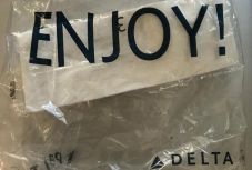 Már a repülőről levinni sem szabad mindent