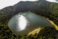 Idén nyártól tilos a Szent Anna-tóban fürödni