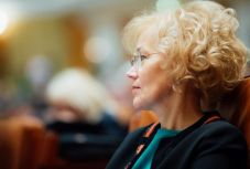 Huzavona az izraeli nagykövetség áthelyezéséről: Biró Rozália óvatosságra int