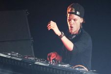Családja értésre adta: Avicii öngyilkos lett
