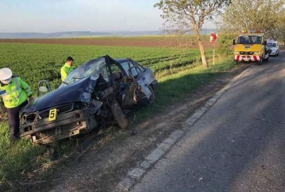 Részegen vezetett egy lopott autót, majdnem belehalt egy 14 éves fiú