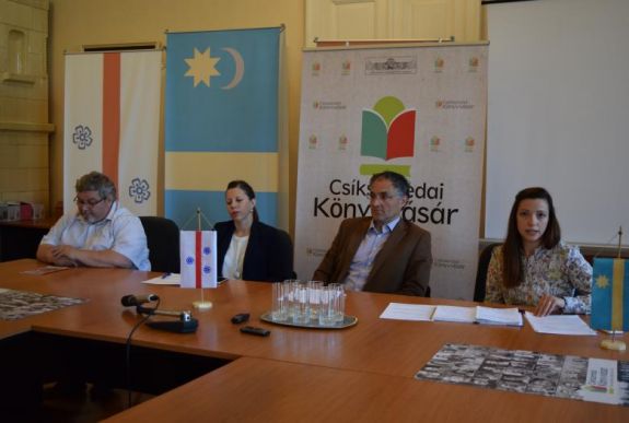 Nagyobb, színesebb, izgalmasabb könyvvásár lesz idén Csíkszeredában