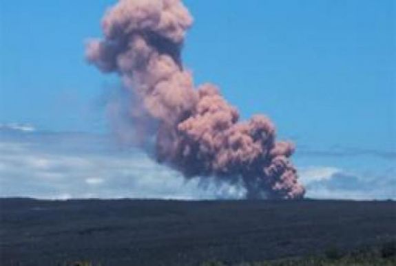 Vulkánkitörés miatt kibővítették a kimenekítendők körét Hawaii-n