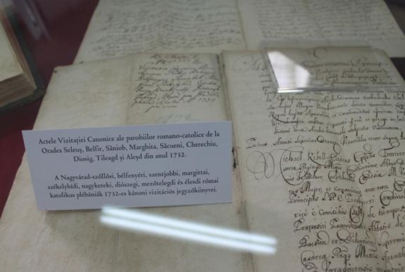 Először állították ki a nagyváradi katolikus levéltár különlegességeit
