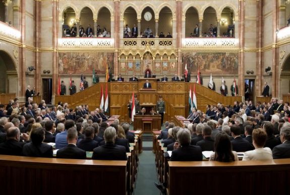 Megalakult az új magyar parlament