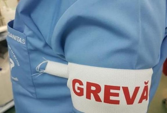 FRISSÍTVE - Módosul az egységes bértörvény: nem lesz általános sztrájk az egészségügyben