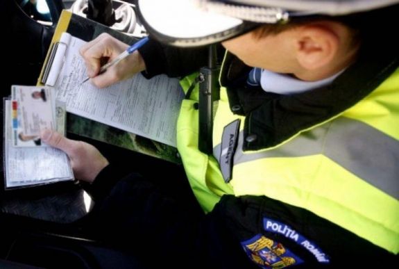 Jól járnának a nyugdíjasok az újabb KRESZ-módosítással