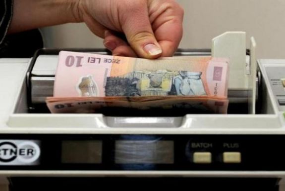 Elemzők: akkora az államháztartási hiány, hogy adót kell emelni