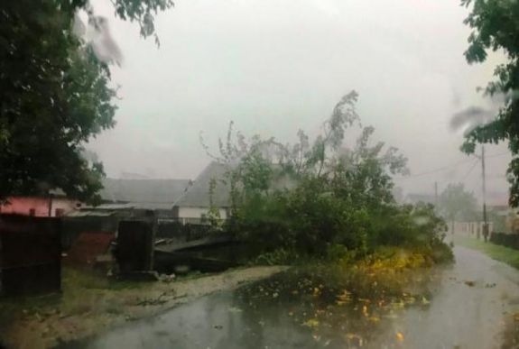 Tíz centiméter vastagon állt a jég az eső után Szilágy megyében