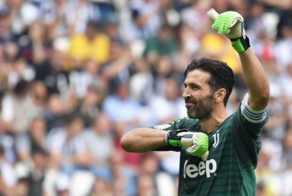 Szerdán jelentheti be új csapata Buffon leigazolását