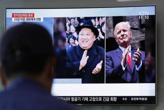 Amerika fenyegetett, Észak-Korea sértegetett