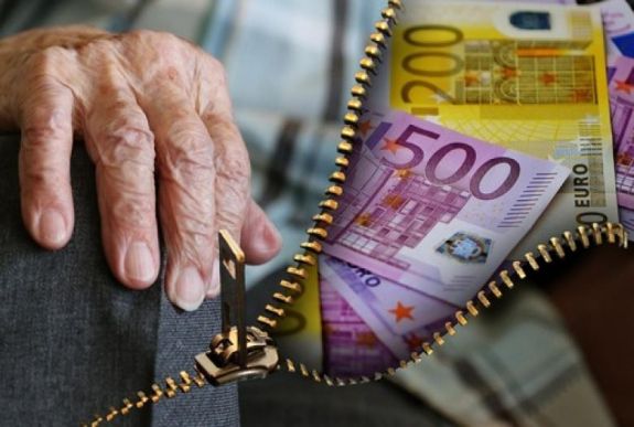 Már a korábbi kormányok is hozzányúltak a magánnyugdíjszámlákhoz