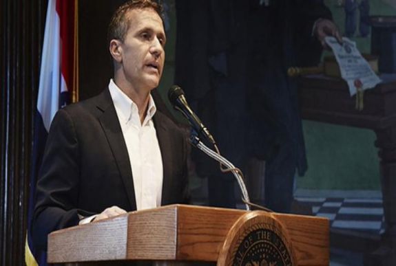 Kampányfinanszírozási és szexbotránya miatt lemondott Missouri kormányzója 