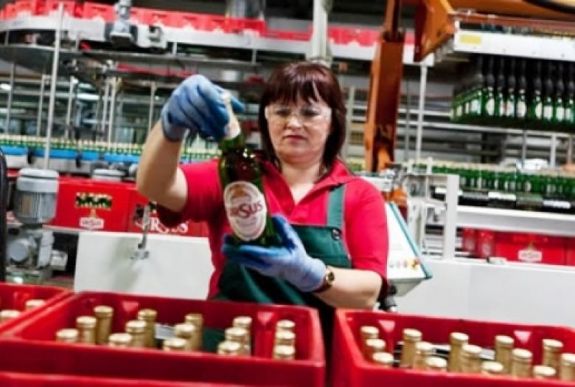 Huszonkétmillió eurót fektetnek a japánok két erdélyi sörgyárba