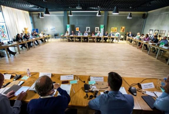 ET-fórum Bálványoson: az uniós csatlakozás után romlott az erdélyi magyarok helyzete