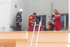 Lezuhant a kilencedik emeletről egy 30 éves férfi