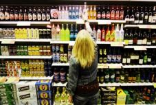 Vége az olcsó ivászatnak Skóciában