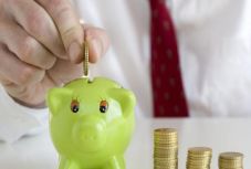 Rendhagyó módon finanszíroznák a nyugdíjemelést Spanyolországban