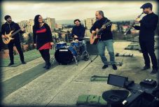 Arany Jánost zenésített és klipesített az Evilági zenekar