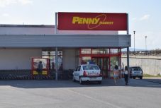 FRISSÍTVE: Dâmboviţa megyeiek loptak az egyik csíkszeredai áruházból 