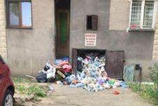 Elfajult a szemétkrízis Aradon: járványveszélytől is kell már tartani 