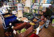 Az első negyedévben 6,4 százalékkal nőtt a kiskereskedelmi forgalom