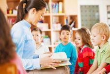 Kötelezővé válik az óvodai oktatás – elfogadták az RMDSZ törvénytervezetét