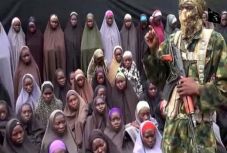 Több mint ezer fogoly menekült meg terroristáktól