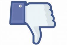 „Nem tetszik” gombot tesztel a Facebook