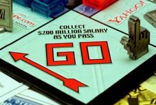 Javaslat: minden brit kapjon tízezer fontot a 25. születésnapján