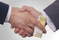 Kövesi: a korrupció a romániaiak 68 százalékát érinti a mindennapokban