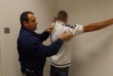 Körözött romániai férfit fogtak a rendőrök az ártándi határátkelőnél