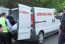 FRISSÍTVE -Szabadlábon védekezhet a fiát meggyilkoló lupényi nő