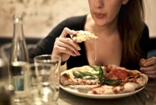 Ma van az „egyél, amit csak akarsz” világnap