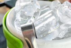 Veszélyes baktériumokkal fertőzött jeget forgalmaztak több városban