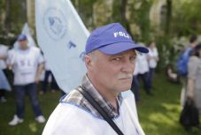 Székelyföldön is bűncselekményre kényszeríti a kormány az iskolákat